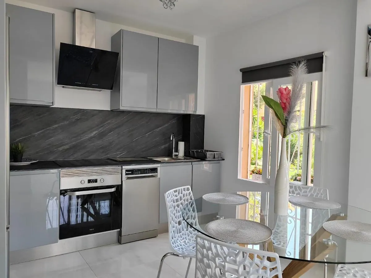Apartamento La Torre,200M Hasta La Playa Benalmadena Apartment