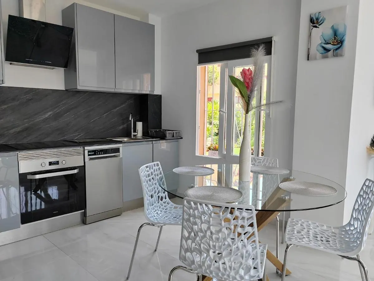 Apartamento La Torre,200M Hasta La Playa Benalmadena 0*,  Spain