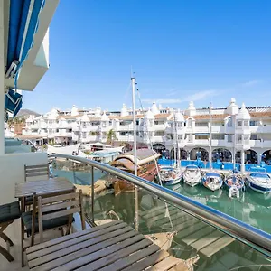 malaga-benalmadena-puerto-marina-costa-sol-holiday-rentals.1costadelsol.com/