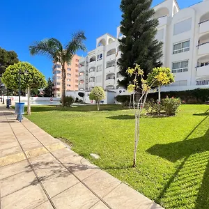 Spacieux Avec Terrasse Et Piscine Apartment