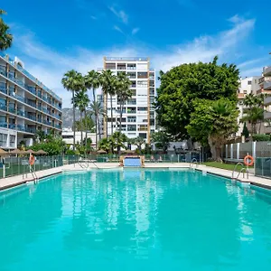 Alay Pool & Apartment