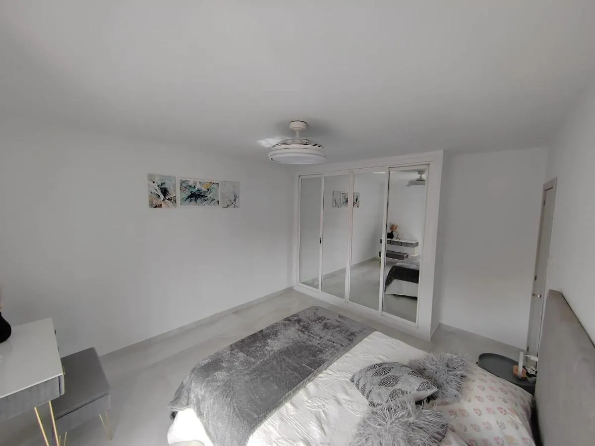 Apartamento La Torre,200M Hasta La Playa Benalmadena Spain