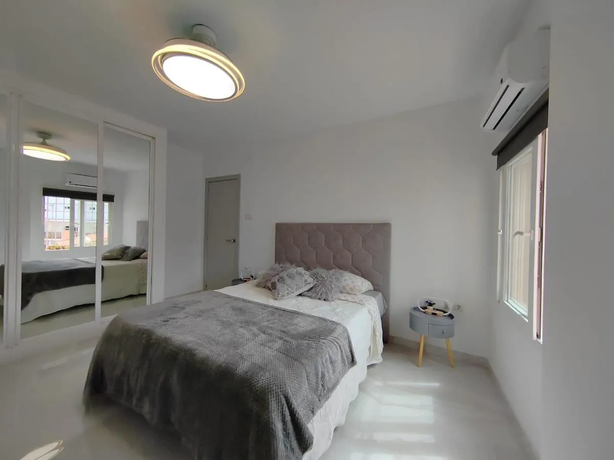 Apartamento La Torre,200M Hasta La Playa Benalmadena Apartment